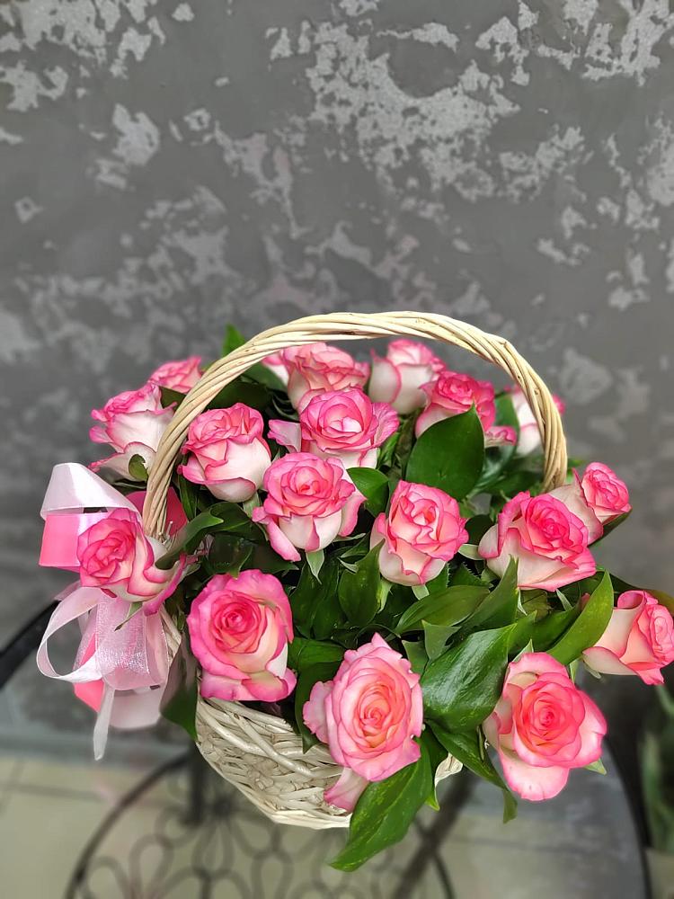 Цветочная композиция из Розы в корзине в Петропавловке