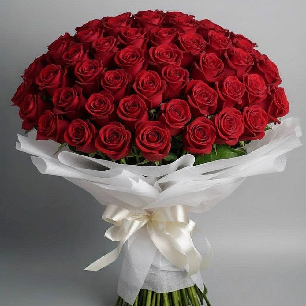 Букет 101 Красная роза Блэк Мэджик в Петропавловке