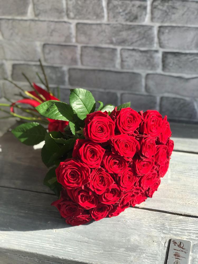 Букет Красные розы Фридом в Петропавловке