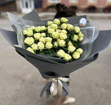 Букет Белые кустовые розы Солинеро #REPLACE_PRED# Петропавловке
