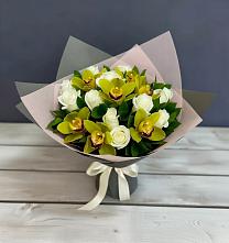 Букет цветов из:  Орхидеи и Розы в Петропавловке