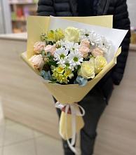 Букет цветов из:  Альстромерии, Розы и Хризантемы в Петропавловке