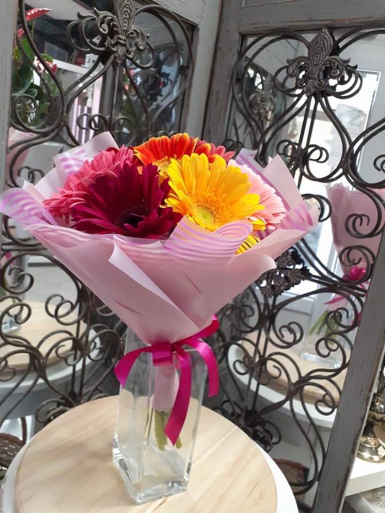 Букет цветов из: Герберы в Петропавловке