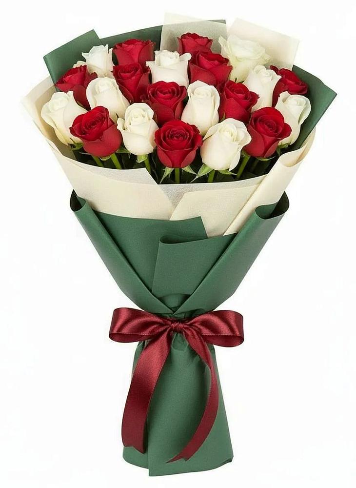 Букет Микс из красных и белых роз в Петропавловке