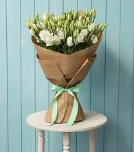 Букет цветов из:  Лизиантусы #REPLACE_PRED# Петропавловке
