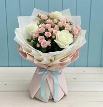 Букет цветов из:  Розы #REPLACE_PRED# Петропавловке