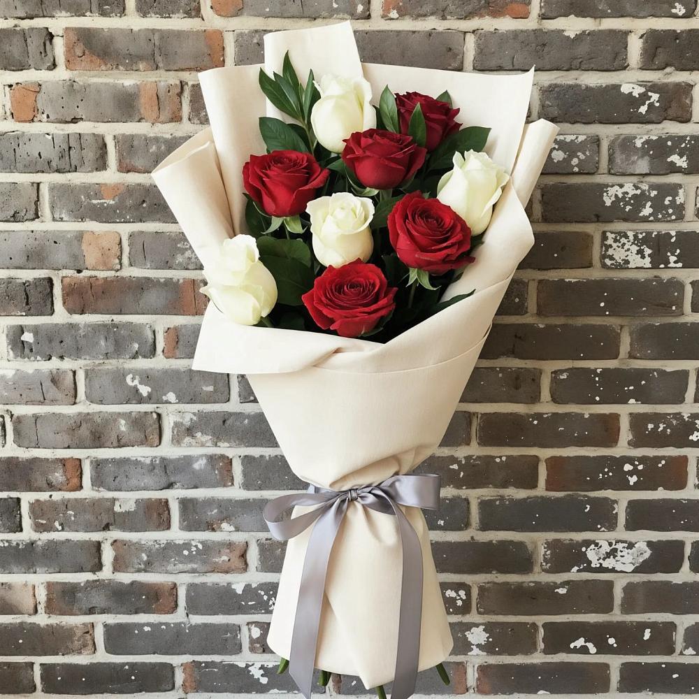 Букет цветов из: Розы в Петропавловке