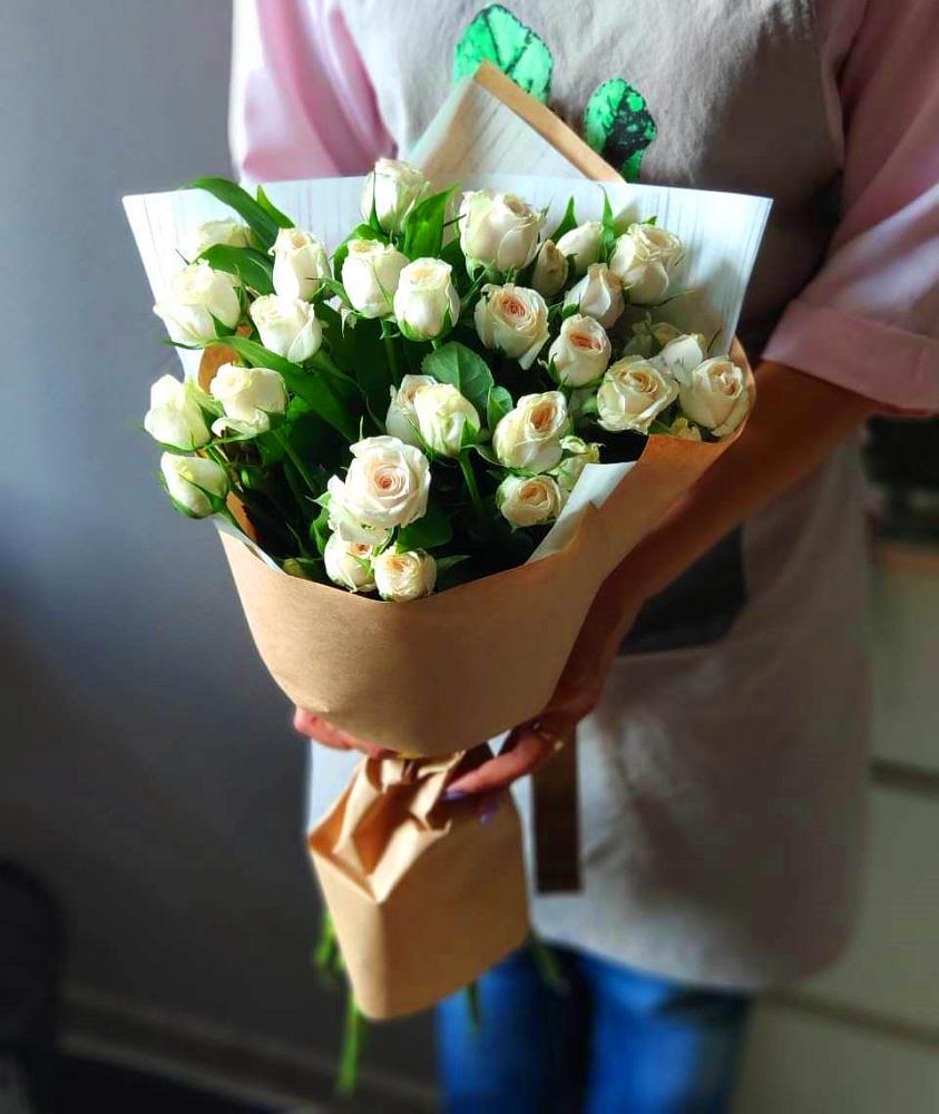 Букет цветов из: Розы в Петропавловке