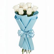 Букет 7 белых роз Проуд в Петропавловке