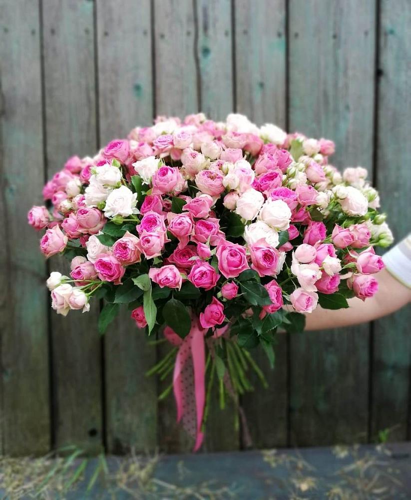 Букет Розовые кустовые розы Натали и Лав Лидия в Петропавловке