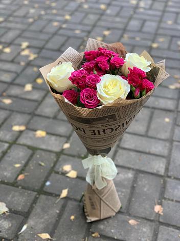 Букет цветов из: Розы в Петропавловке