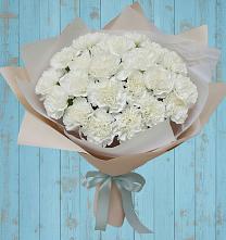 Букет цветов из:  Гвоздики в Петропавловке